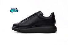 Cargar imagen en el visor de la galería, Alexander McQueen Black