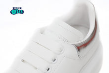 Cargar imagen en el visor de la galería, Alexander McQueen Metallic