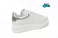 Cargar imagen en el visor de la galería, Alexander McQueen Metallic