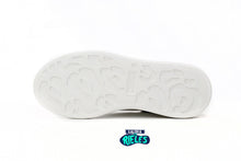 Cargar imagen en el visor de la galería, Alexander McQueen Grey