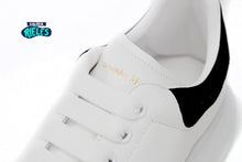 Cargar imagen en el visor de la galería, Alexander McQueen Oversized Black