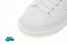 Cargar imagen en el visor de la galería, Alexander McQueen Pink