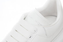 Cargar imagen en el visor de la galería, Alexander McQueen Oversized White