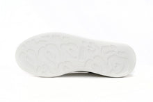 Cargar imagen en el visor de la galería, Alexander McQueen Oversized Dream Blue