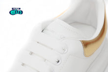 Cargar imagen en el visor de la galería, Alexander McQueen Gold