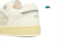 Cargar imagen en el visor de la galería, Dior B27 Beige Golden