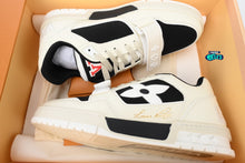Cargar imagen en el visor de la galería, Louis Vuitton LV Trainer Monogram Flower Black Beige