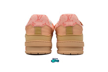 Cargar imagen en el visor de la galería, Louis Vuitton LV Trainer Denim Peach