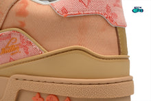 Cargar imagen en el visor de la galería, Louis Vuitton LV Trainer Denim Peach
