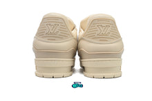 Cargar imagen en el visor de la galería, Louis Vuitton LV Trainer Triple Beige