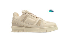 Cargar imagen en el visor de la galería, Louis Vuitton LV Trainer Triple Beige