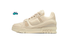 Cargar imagen en el visor de la galería, Louis Vuitton LV Trainer Triple Beige