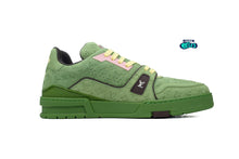 Cargar imagen en el visor de la galería, Louis Vuitton LV Trainer Monogram Green