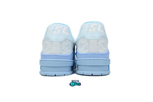 Cargar imagen en el visor de la galería, Louis Vuitton LV Trainer Monogram Light Blue