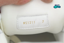 Cargar imagen en el visor de la galería, Louis Vuitton Trainer Sneaker Denim Monogram