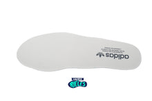 Cargar imagen en el visor de la galería, adidas Samba OG Crystal White Preloved Red