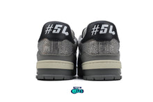 Cargar imagen en el visor de la galería, Louis Vuitton LV Trainer Black Grey Crystal