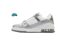 Cargar imagen en el visor de la galería, Louis Vuitton LV Trainer Grey Crystals