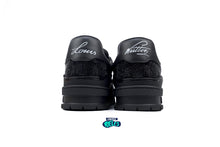 Cargar imagen en el visor de la galería, Louis Vuitton Trainer Triple Black Crystal
