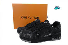 Cargar imagen en el visor de la galería, Louis Vuitton LV Trainer Black Monogram Denim