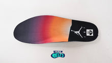Cargar imagen en el visor de la galería, Jordan 3 Retro J Balvin Medellín Sunset