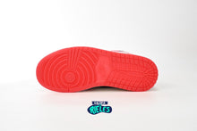 Cargar imagen en el visor de la galería, Jordan 1 High OG Spider-Man Across the Spider-Verse