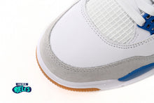 Cargar imagen en el visor de la galería, Air Jordan 4 x Nike SB Sapphire Blue
