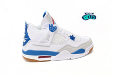 Cargar imagen en el visor de la galería, Air Jordan 4 x Nike SB Sapphire Blue