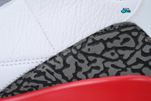 Cargar imagen en el visor de la galería, Jordan 3 Retro Fire Red