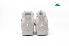 Cargar imagen en el visor de la galería, Jordan 4 Retro Frozen Moments