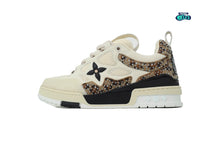 Cargar imagen en el visor de la galería, Louis Vuitton LV Skate Sneaker Brown
