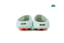 Cargar imagen en el visor de la galería, Nike Mind 001 Slide Barely Green