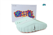 Cargar imagen en el visor de la galería, Nike Mind 001 Slide Barely Green