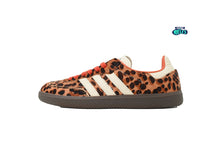 Cargar imagen en el visor de la galería, Adidas Samba Preloved Red Leopard