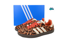Cargar imagen en el visor de la galería, Adidas Samba Preloved Red Leopard