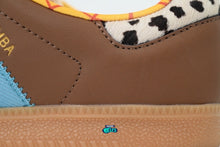 Cargar imagen en el visor de la galería, Adidas Samba Toy Story Woody