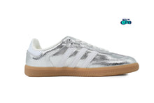 Cargar imagen en el visor de la galería, Adidas Samba Silver Metallic Cracked Leather