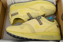 Cargar imagen en el visor de la galería, Nike Air Max 1 Travis Scott Cactus Jack Saturn Gold