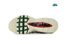 Cargar imagen en el visor de la galería, Nike Air Max 95 Undefeated Sail