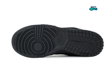 Cargar imagen en el visor de la galería, Nike SB Dunk x Supreme “94” Black