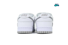 Cargar imagen en el visor de la galería, Nike SB Dunk x Supreme “94” White Metallic Silver