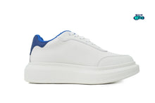 Cargar imagen en el visor de la galería, Alexander McQueen White blue logo en relieve