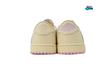 Cargar imagen en el visor de la galería, Jordan 1 Retro Low OG SP Travis Scott Shy Pink