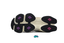 Cargar imagen en el visor de la galería, New Balance 9060 December Magneta