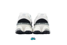 Cargar imagen en el visor de la galería, New Balance 9060 Grey Jet Pack