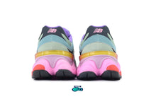 Cargar imagen en el visor de la galería, New Balance 9060 Warped