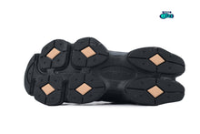Cargar imagen en el visor de la galería, New Balance 9060 Black Yellow
