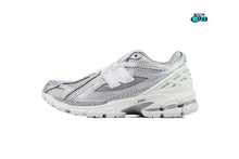 Cargar imagen en el visor de la galería, New Balance 1906R White Team Royal