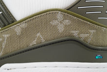 Cargar imagen en el visor de la galería, Louis Vuitton Trainer Denim Monogram Olive