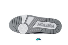 Cargar imagen en el visor de la galería, Louis Vuitton Trainer Monogram Denim Grey